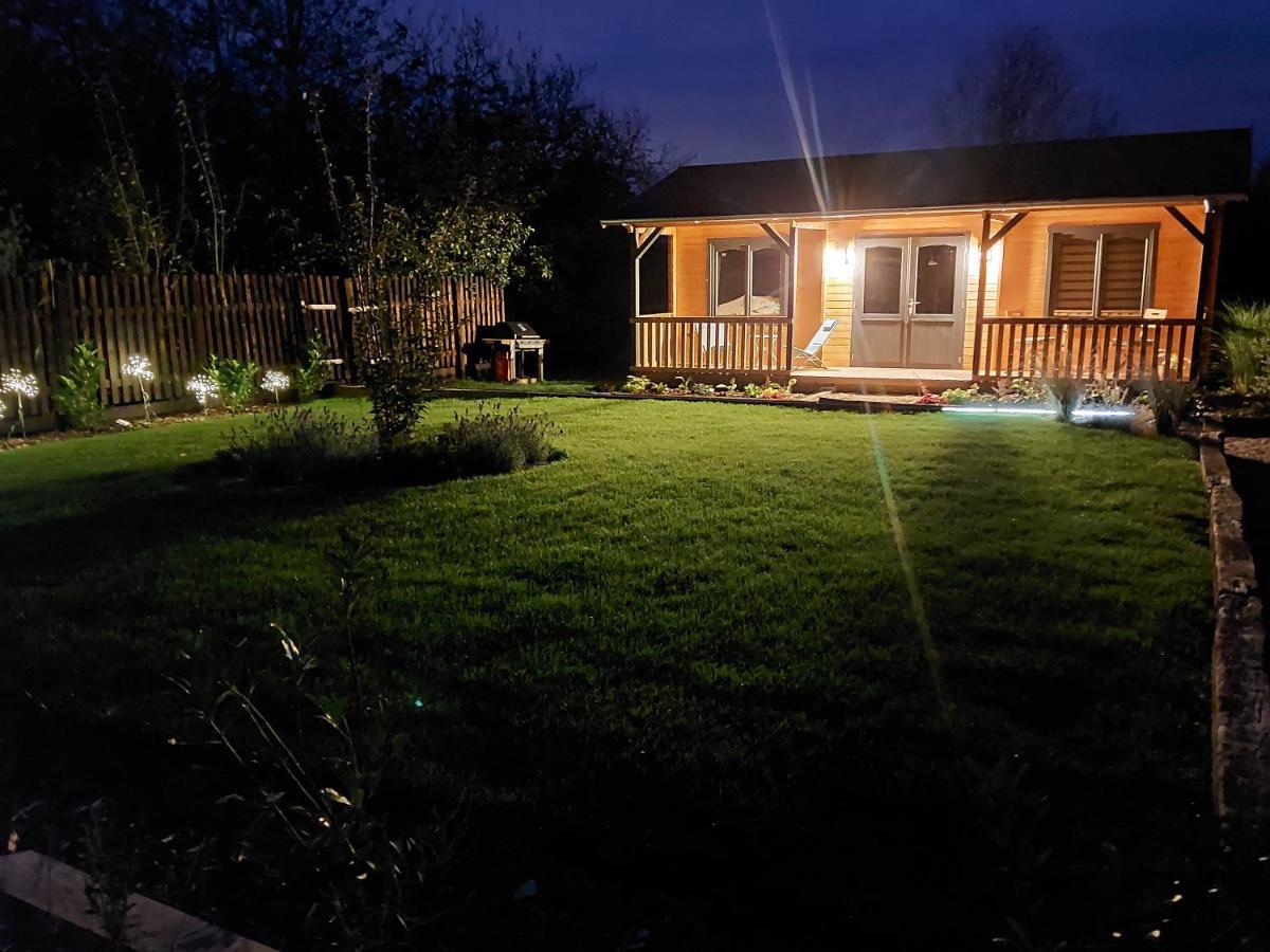 Apartment The Malvern Hills, Courtyard Cabins,tom *