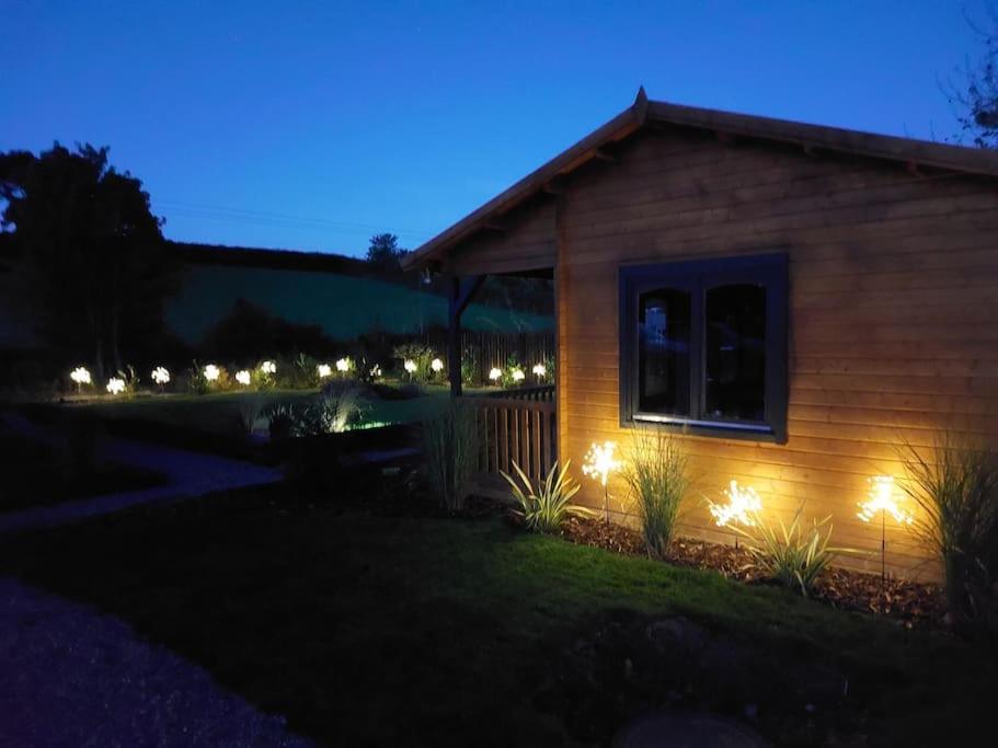 The Malvern Hills, Courtyard Cabins,tom Apartment *