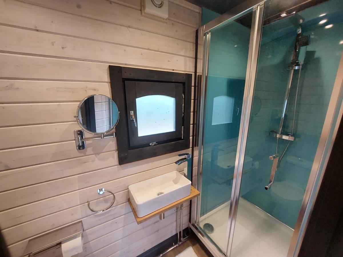 The Malvern Hills, Courtyard Cabins,tom * Great Malvern